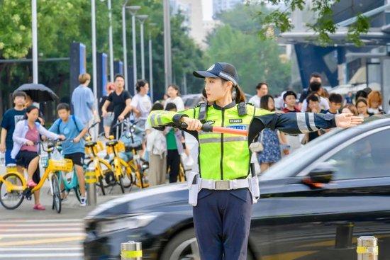 外交部：“台独”与台海和平水火不容