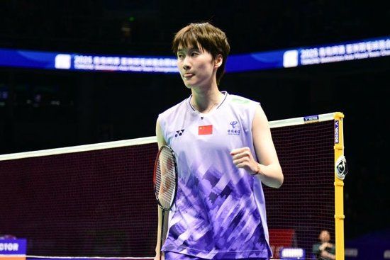 陈雨菲2-0轻取金佳恩，晋级中国羽毛球公开赛女单次轮