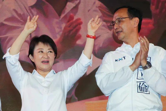 盧秀燕（左）與朱立倫（資料圖）