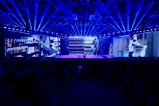 2025年世界互联网大会领先科技奖颁奖典礼现场