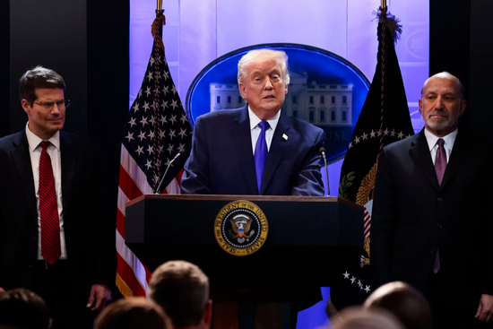  ▲20日，特朗普在白宫记者会上