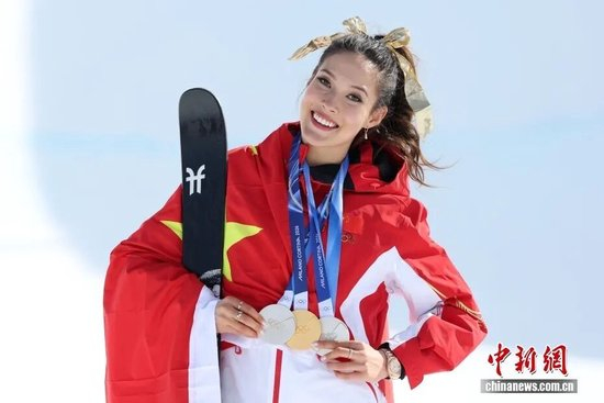 中新社记者 富田 摄