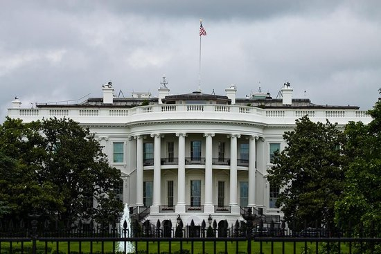 美方被曝正酝酿针对伊朗的所谓“最后一击”军事选项_乐游天下