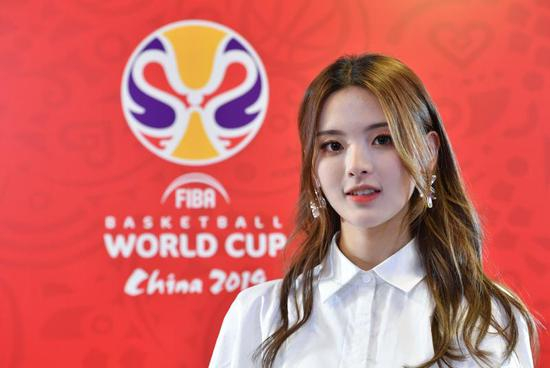 流量明星杨超越新华社 发