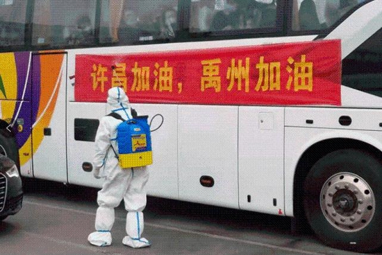蓝天救援队队长司可工作照。受访者提供