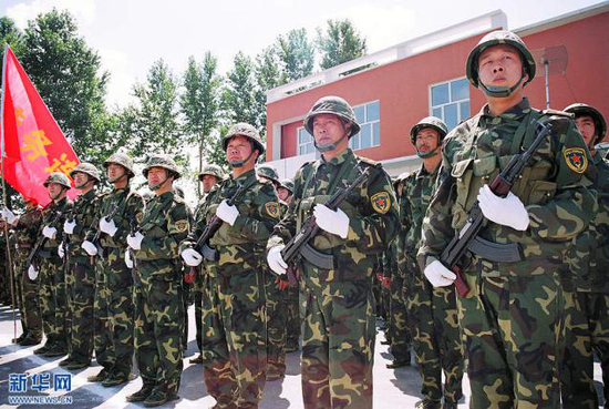  1999年，预备役部队换发林地迷彩作训服。