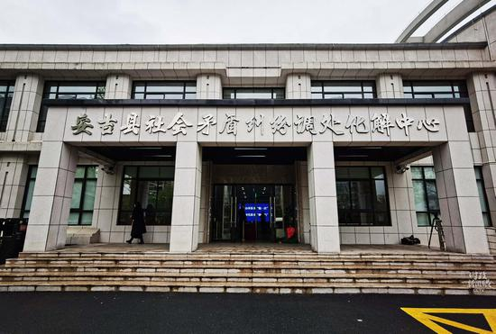  △该中心于2019年6月投入使用。（总台央视记者彭汉明拍摄）