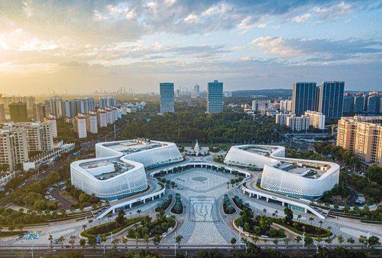  2023年12月29日拍摄的海南自贸港重点园区——洋浦经济开发区景色（无人机照片）。新华社记者 蒲晓旭 摄