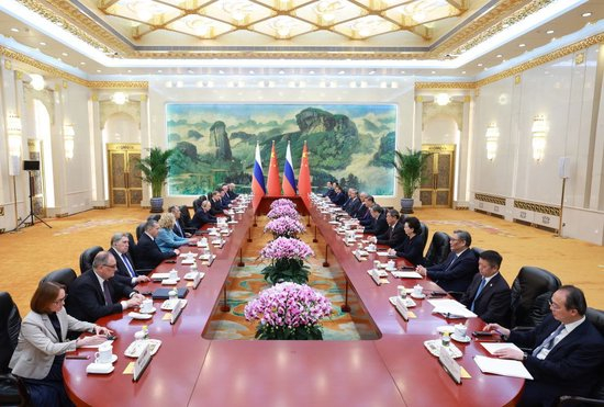 5月20日上午，国家主席习近平在北京人民大会堂同来华进行国事访问的俄罗斯总统普京举行会谈。这是两国元首举行小范围会谈。新华社记者 王晔 摄