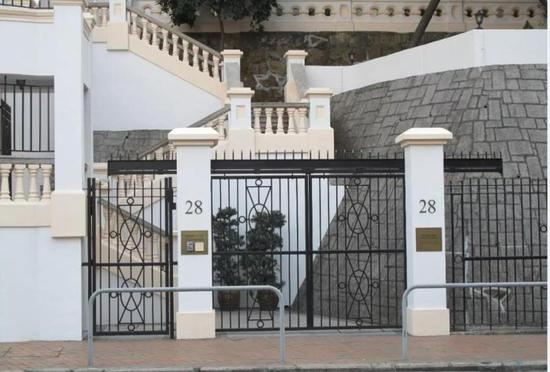 见证历史的坚尼地道28号 中英联合联络小组谈判楼大门