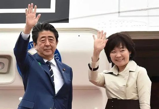 安倍昭惠此时窜台安的什么心