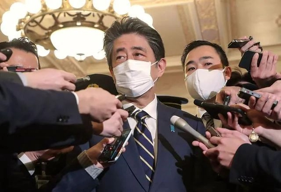 安倍晋三生前照