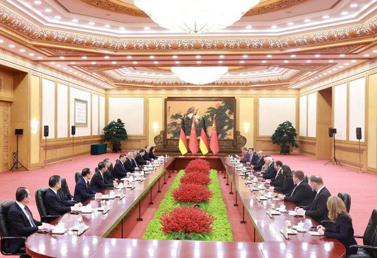 10月30日下午，国家主席习近平在北京人民大会堂同来华进行国事访问的德国总统施泰因迈尔举行会谈。新华社记者 王晔 摄