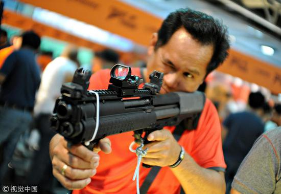 菲律宾某枪支展览（图源：视觉中国）