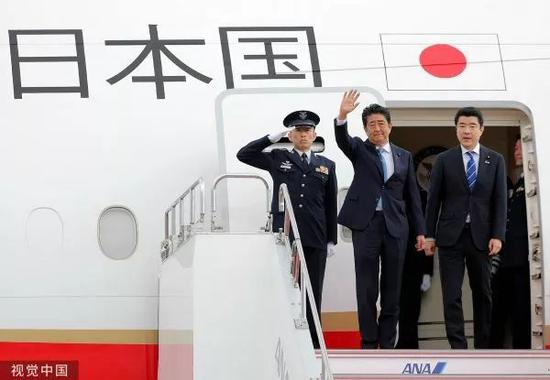  ▲当地时间6月12日，日本东京，日本首相安倍晋三前往伊朗进行访问。日本首相安倍晋三6月12日至14日将访问伊朗，试图以调解人的身份充当伊朗和美国之间的“劝和者”。