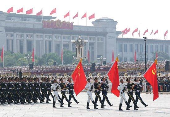 2025年9月3日,纪念中国人民抗日战争暨世界反法西斯战争胜利80周年大会在北京隆重举行。这是中国人民解放军仪仗方队接受检阅。新华社记者 姜克红 摄