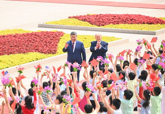 5月14日上午，国家主席习近平在北京人民大会堂同来华进行国事访问的美国总统特朗普举行会谈。会谈前，习近平在人民大会堂东门外广场为特朗普举行欢迎仪式。新华社记者 谢环驰 摄