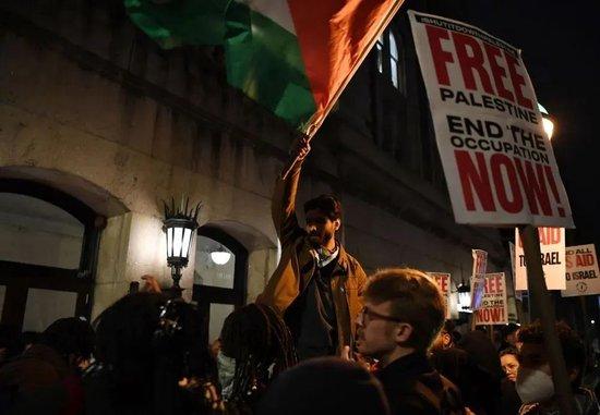 “美国停供以色列，高校抗议无果”