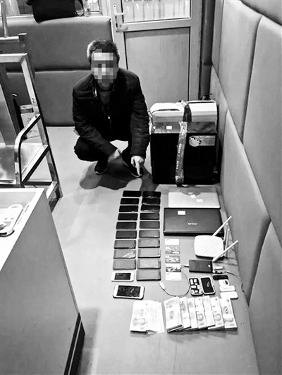 2017年，破获利用人工智能技术获取公民个人信息的案件，犯罪团伙供述作案工具