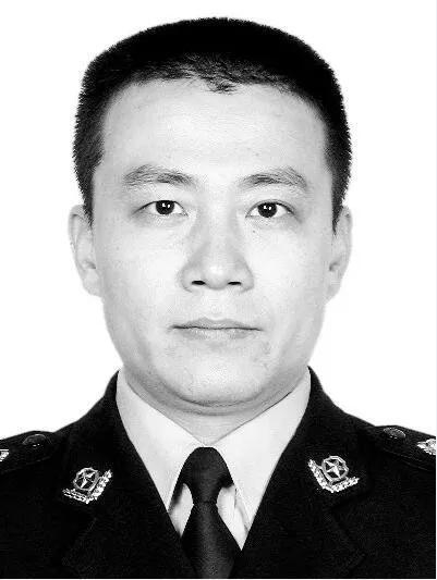 殉职民警史伟年