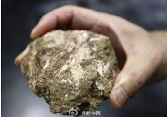  （图：稀土矿长这样↑↑↑）