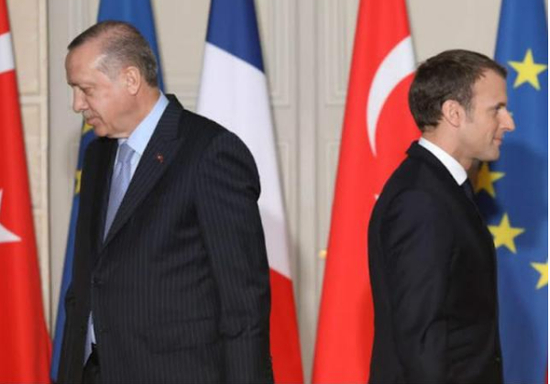  ·埃尔多安（左）与马克龙