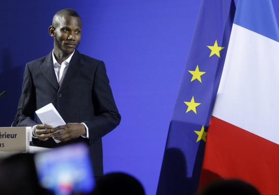 巴帝利 图自每日邮报