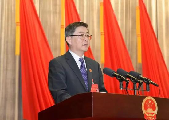  金山区区长刘健