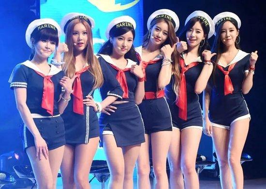2015年,“香蕉规划”签约韩国女子团体T-ara