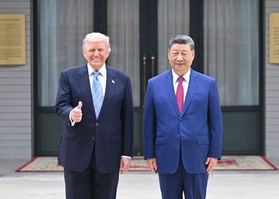 5月15日上午，国家主席习近平在中南海同美国总统特朗普举行小范围会晤。新华社记者 燕雁 摄