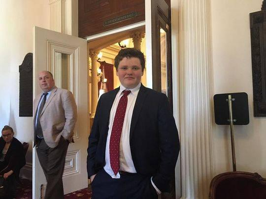 桑博恩想让更多的年轻人参与到公共政策制定中来。