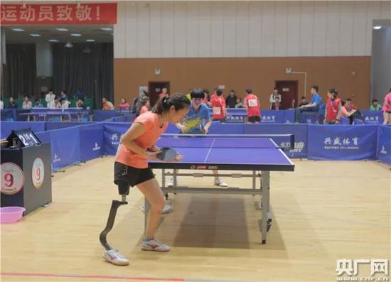 王睿在全国残疾人乒乓球锦标赛比赛