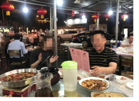  ▲自媒体爆料刘某疑似涉及其他违规行为。图片来自网络。