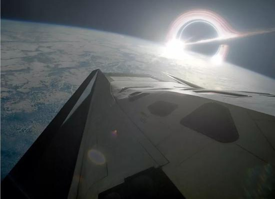  ↑图为电影《星际穿越》截图。