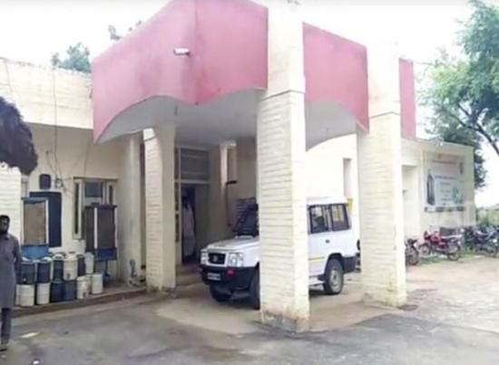  警方在当地调查