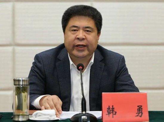 习近平同巴西联邦共和国总统举行会谈 两国元首一致同意推动中巴全面战略伙伴关系取得新的更大发展