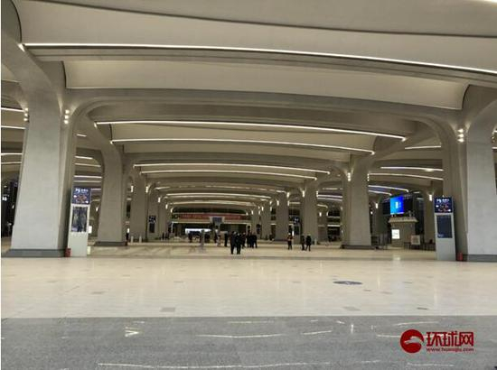 雄安站首层候车大厅