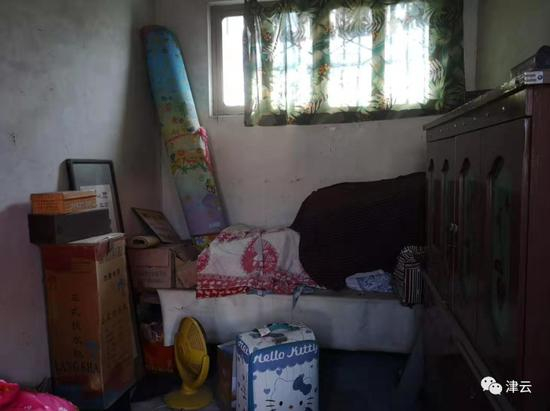  路家保留着路某丽当年居住的房间