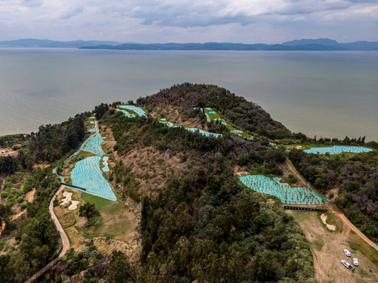 当时正在整改的昆明滇池国家旅游度假区铭真高尔夫球场（2021年5月7日摄 无人机照片）