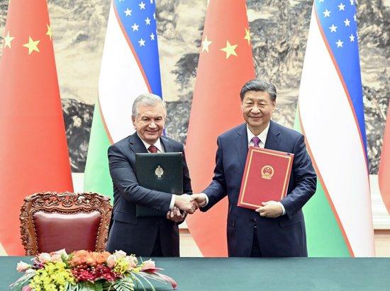  1月24日下午，国家主席习近平在北京人民大会堂同乌兹别克斯坦总统米尔济约耶夫举行会谈。会谈后，两国元首签署并发表了《中华人民共和国和乌兹别克斯坦共和国关于新时代全天候全面战略伙伴关系的联合声明》。