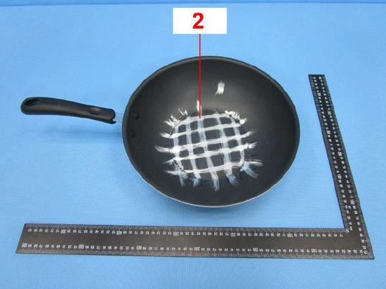 ▲总迁移量测试（涂层已刮花）