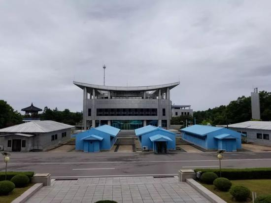  板门店&nbsp;&nbsp;摄/谢戎彬