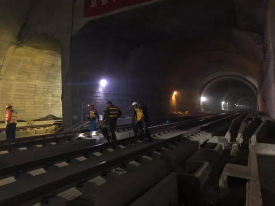  京张八达岭车站在建大跨