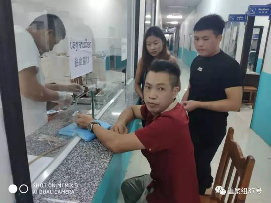 ▲爱心人士自发前往医院献血。&nbsp;受访者供图