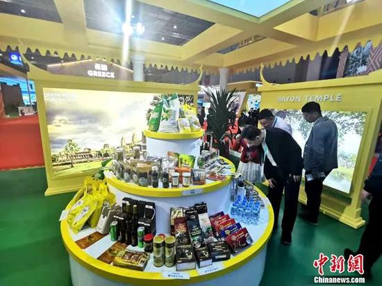  柬埔寨的特色食品。中新网记者 李金磊 摄