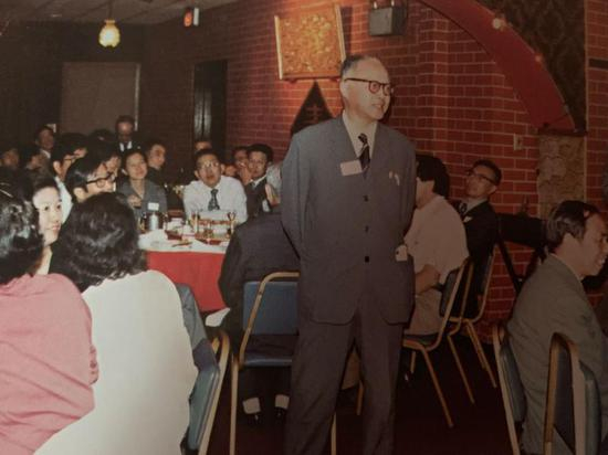 1979年，王淦昌率中国核能代表团访美