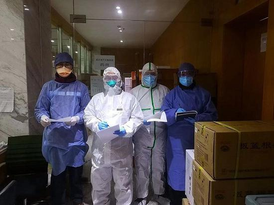 药师团队。图片来源：同济大学附属东方医院
