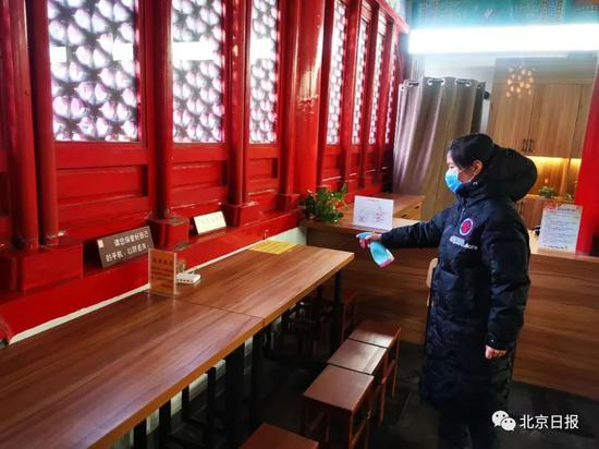  多景区推举措 避免人群聚集