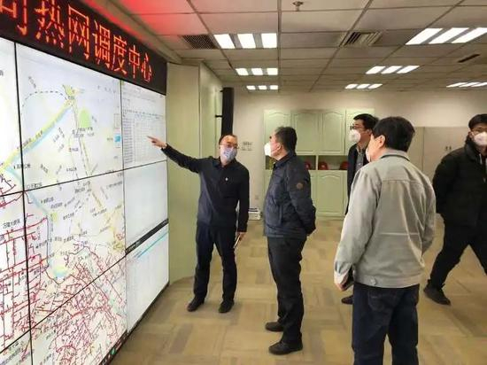  天津市供热管理部门到热网调度中心检查工作