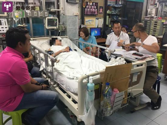  王女士在接受治疗